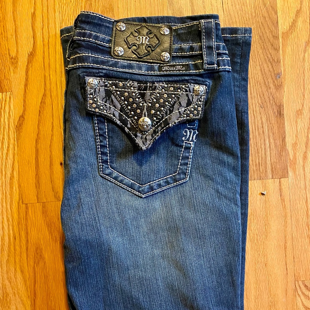 Miss me jeans. Size 32 - Picture 2 of 2